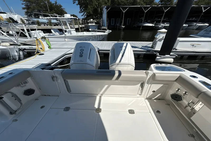 Slide: The Image of Boston Whaler 365 Conquest 2025 - 6