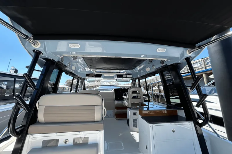 Slide: The Image of Boston Whaler 365 Conquest 2025 - 66