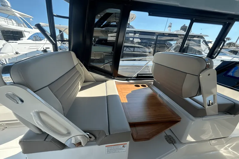 Slide: The Image of Boston Whaler 365 Conquest 2025 - 71