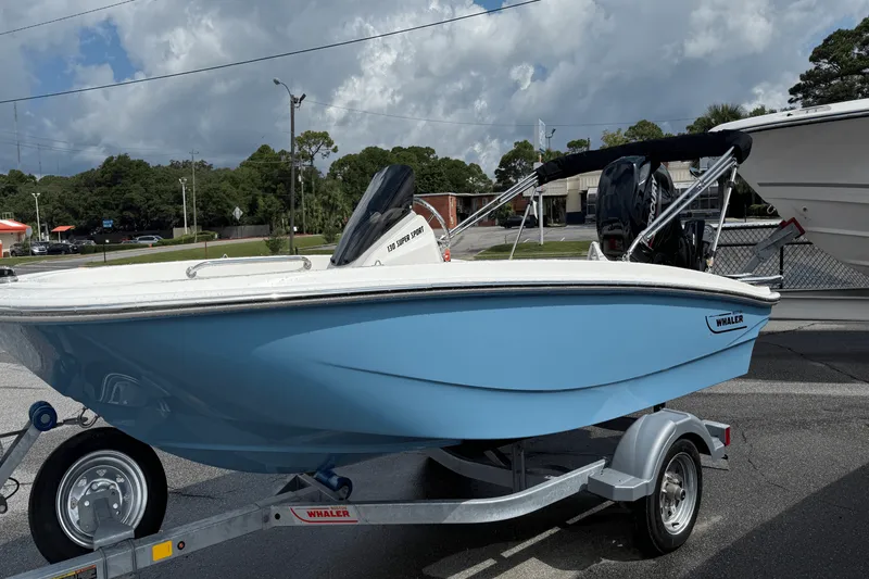 Slide: The Image of Boston Whaler 130 Super Sport 2026 - 5