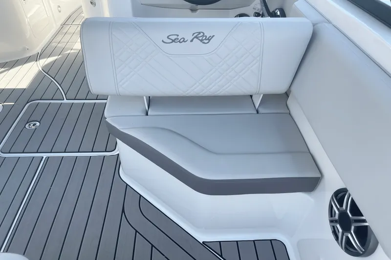 Slide: The Image of Sea Ray SDX 230 Outboard 2026 - 13