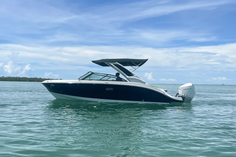 Slide: The Image of Sea Ray SDX 230 Outboard 2026 - 5