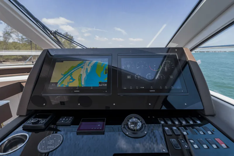 Slide: The Image of Cruisers 50 Cantius 2026 - 111