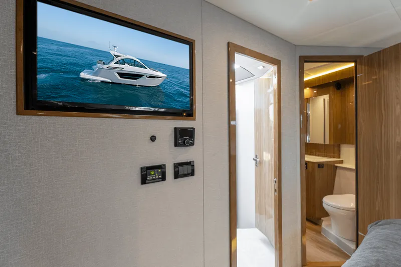 Slide: The Image of Cruisers 50 Cantius 2026 - 74