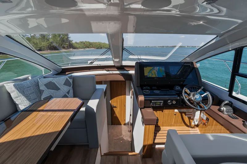 Slide: The Image of Cruisers Yachts 50 Cantius 2026 - 108