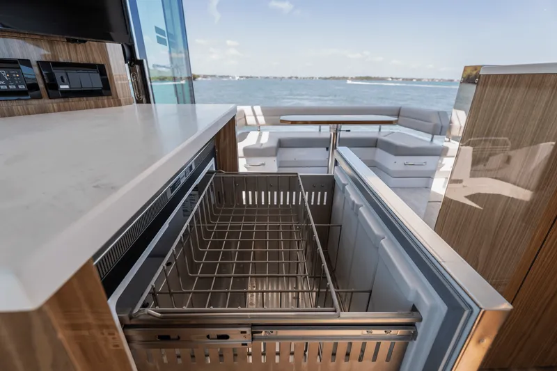 Slide: The Image of Cruisers Yachts 50 Cantius 2026 - 126