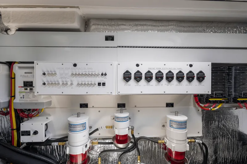 Slide: The Image of Cruisers Yachts 50 Cantius 2026 - 154