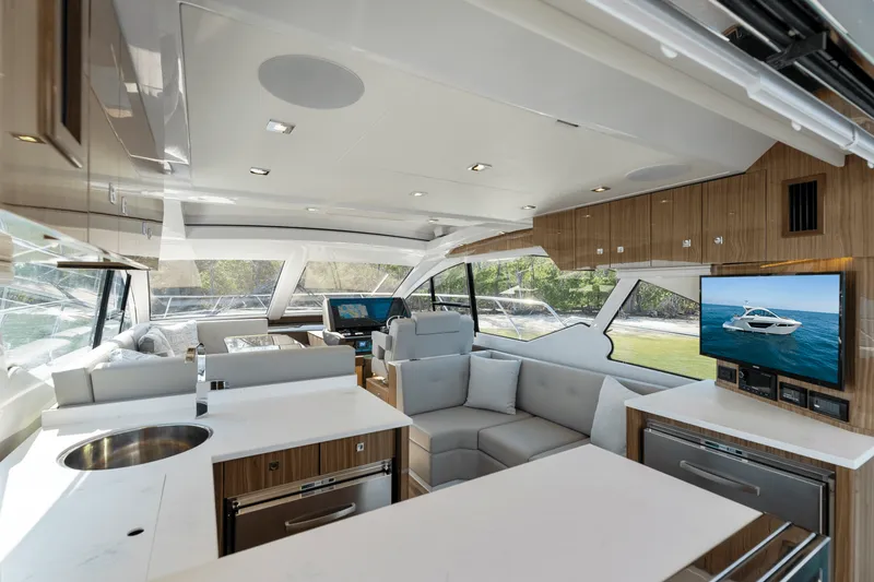 Slide: The Image of Cruisers Yachts 50 Cantius 2026 - 83