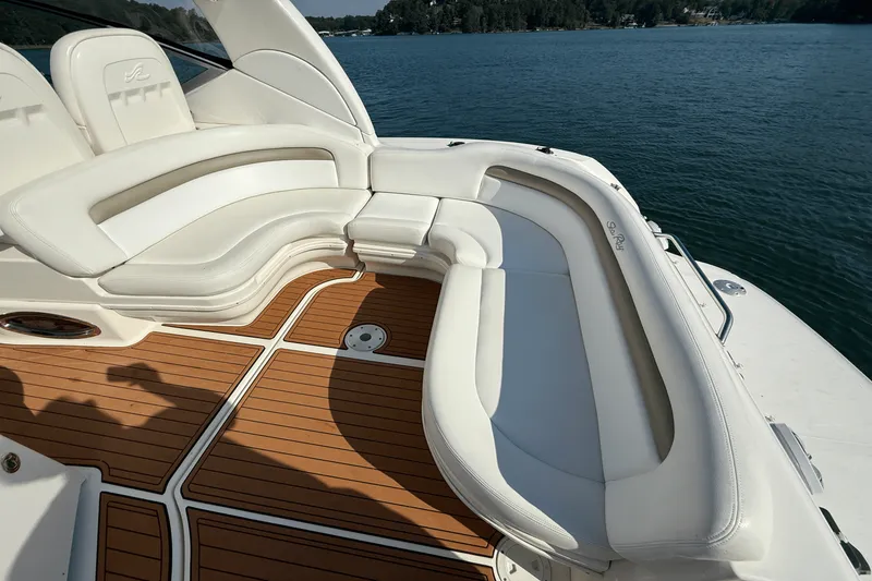 Slide: The Image of Sea Ray 340 Sundancer 2006 - 20