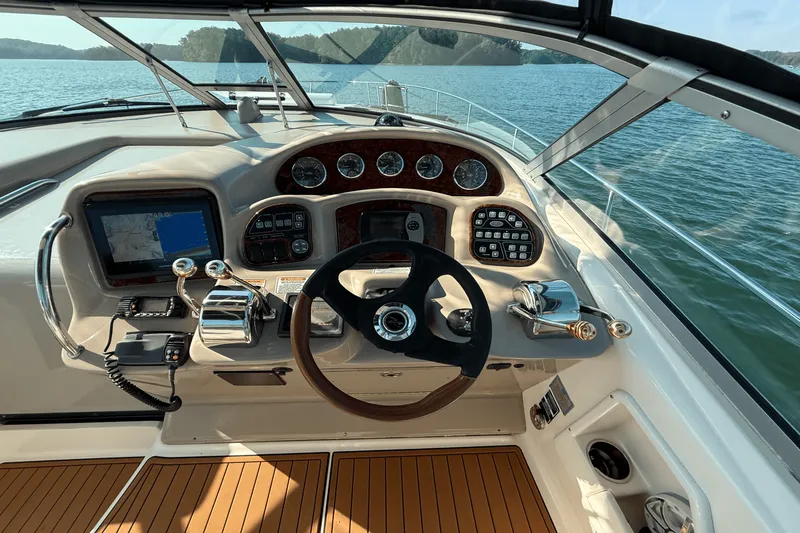 Slide: The Image of Sea Ray 340 Sundancer 2006 - 22