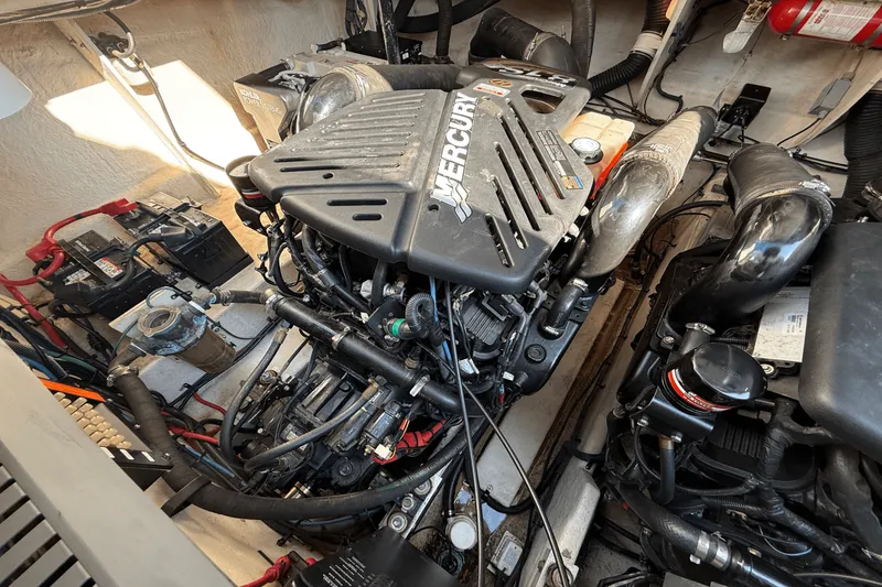 Slide: The Image of Sea Ray 340 Sundancer 2006 - 43