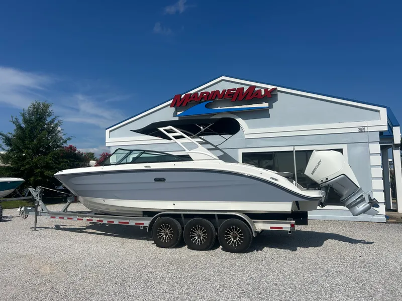 Slide: The Image of Sea Ray SDX 270 Outboard 2027 - 4
