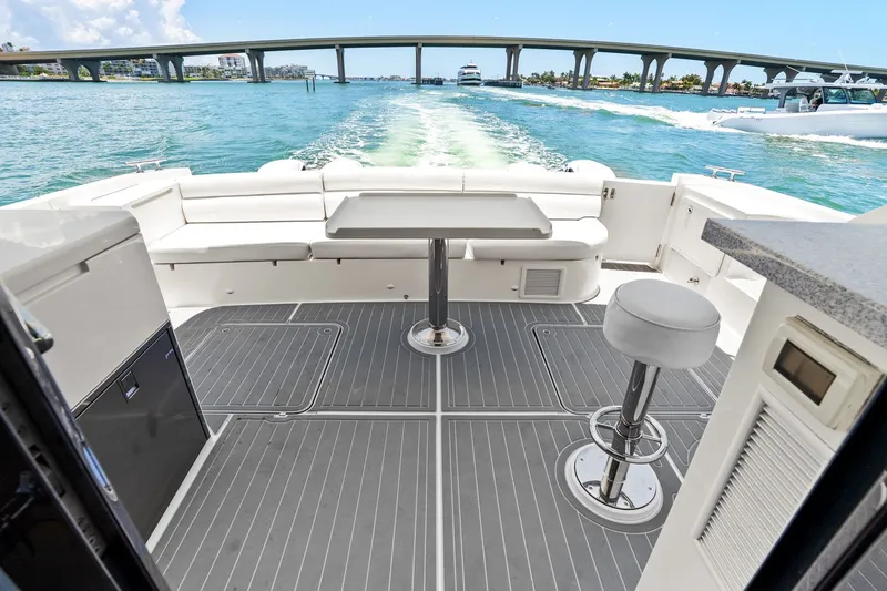 Slide: The Image of Mym/Mares 47 OUTBOARD EXPRESS CATAMARAN 2018 - 34