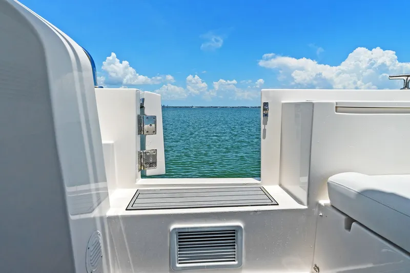 Slide: The Image of Mym/Mares 47 OUTBOARD EXPRESS CATAMARAN 2018 - 50