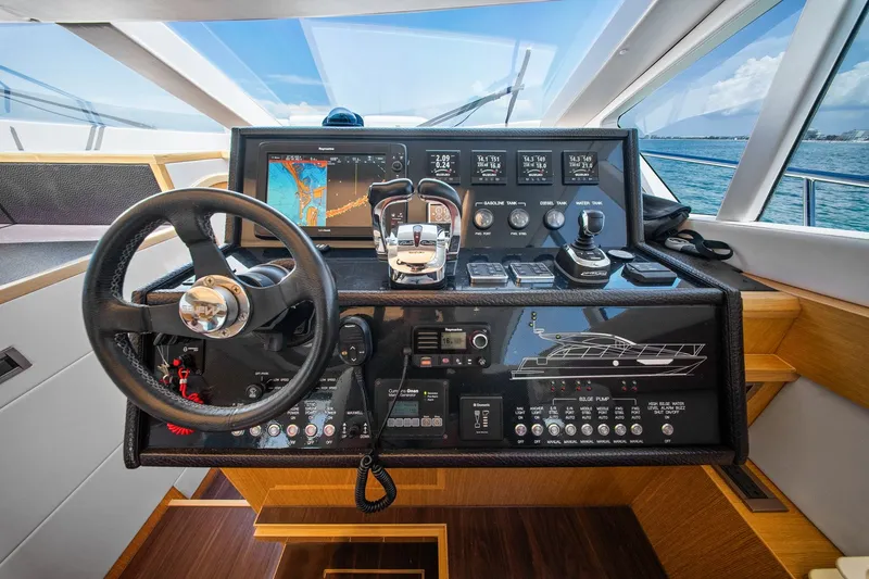 Slide: The Image of Mym/Mares 47 OUTBOARD EXPRESS CATAMARAN 2018 - 25