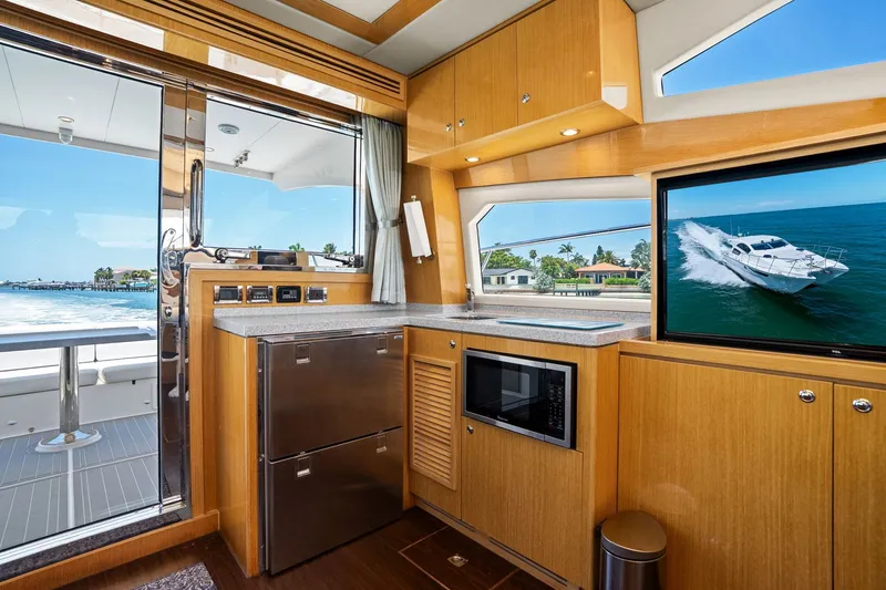 Slide: The Image of Mym/Mares 47 OUTBOARD EXPRESS CATAMARAN 2018 - 28