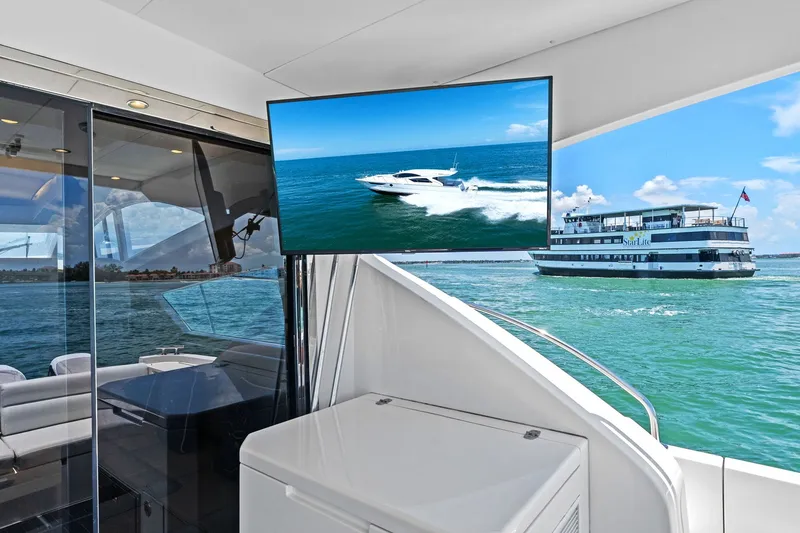 Slide: The Image of Mym/Mares 47 OUTBOARD EXPRESS CATAMARAN 2018 - 39