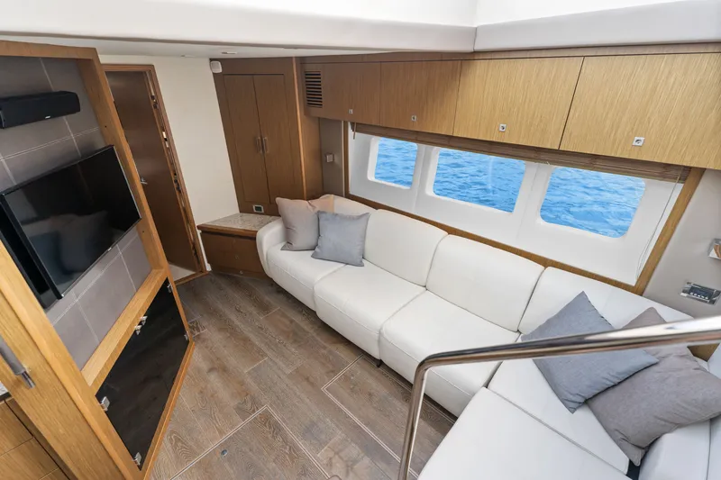 Slide: The Image of Sea Ray SUNDANCER 510 2017 - 33