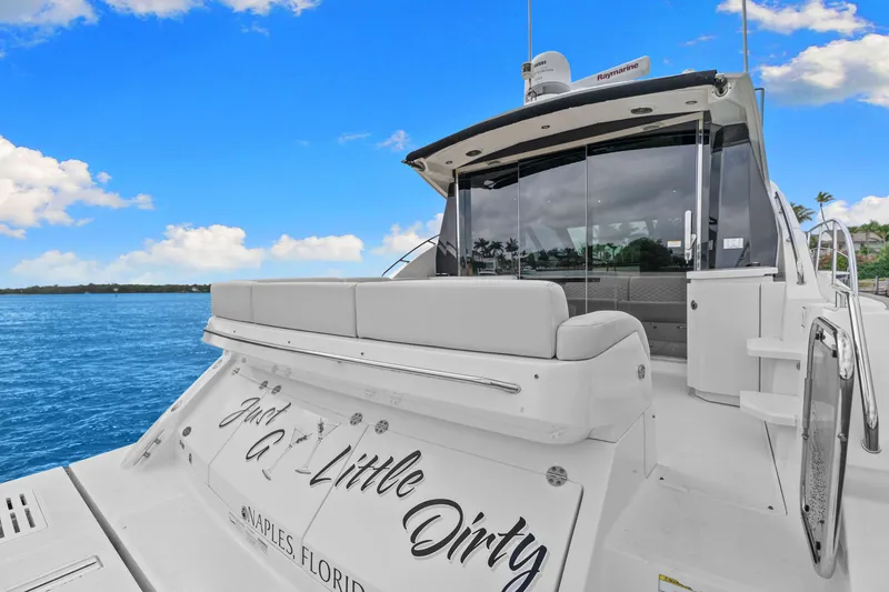 Slide: The Image of Sea Ray SUNDANCER 510 2017 - 43