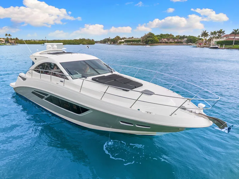 Slide: The Image of Sea Ray SUNDANCER 510 2017 - 2