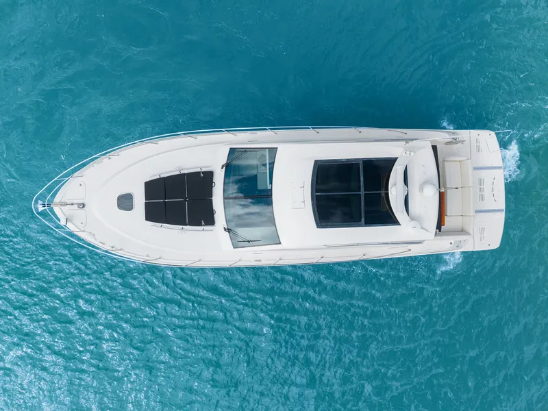 Slide: The Image of Sea Ray SUNDANCER 510 2017 - 14