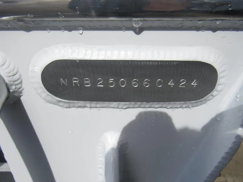 Slide: The Image of North River 25 Seahawk HT 2026 - 18