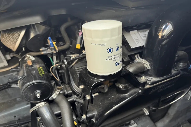 Slide: The Image of Sea Ray 330 EXPRESS CRUISER 1997 - 13