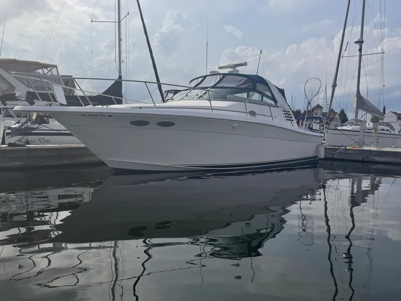 Slide: The Image of Sea Ray 330 EXPRESS CRUISER 1997 - 2
