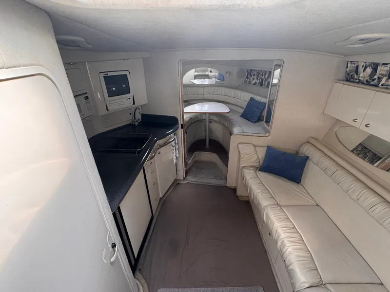 Slide: The Image of Sea Ray 330 EXPRESS CRUISER 1997 - 13