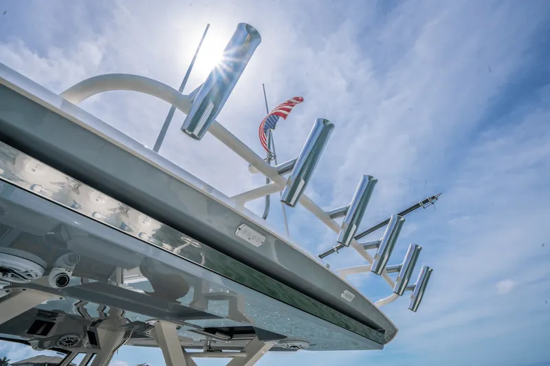 Slide: The Image of Pursuit 428 SPORT CONSOLE 2024 - 33