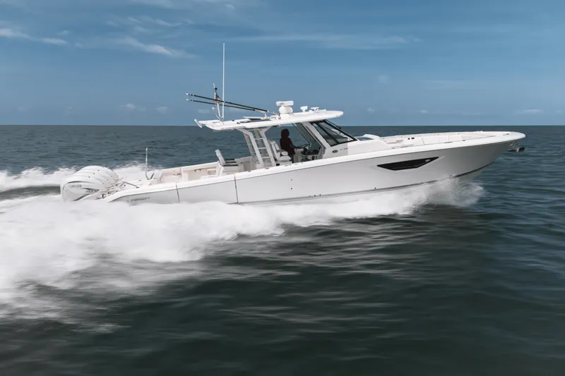 Slide: The Image of Pursuit 428 SPORT CONSOLE 2024 - 48