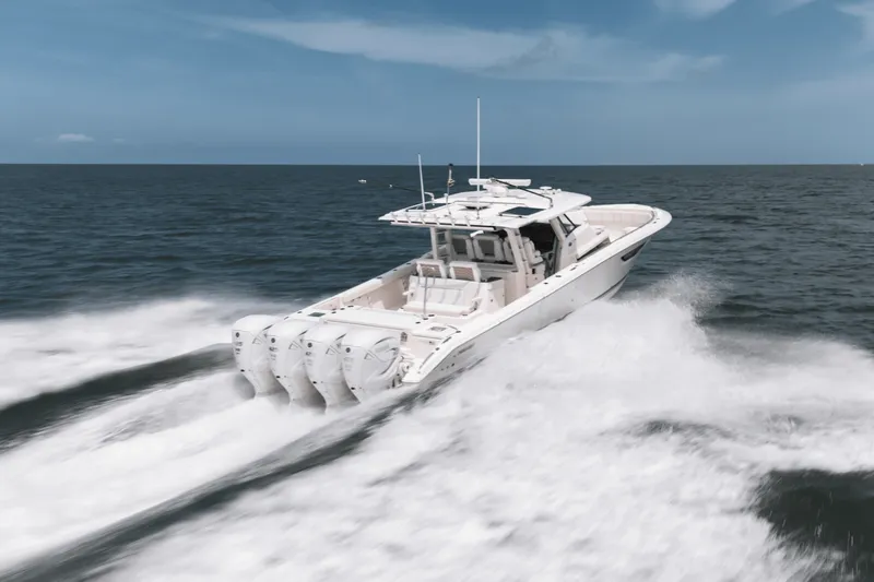 Slide: The Image of Pursuit 428 SPORT CONSOLE 2024 - 50