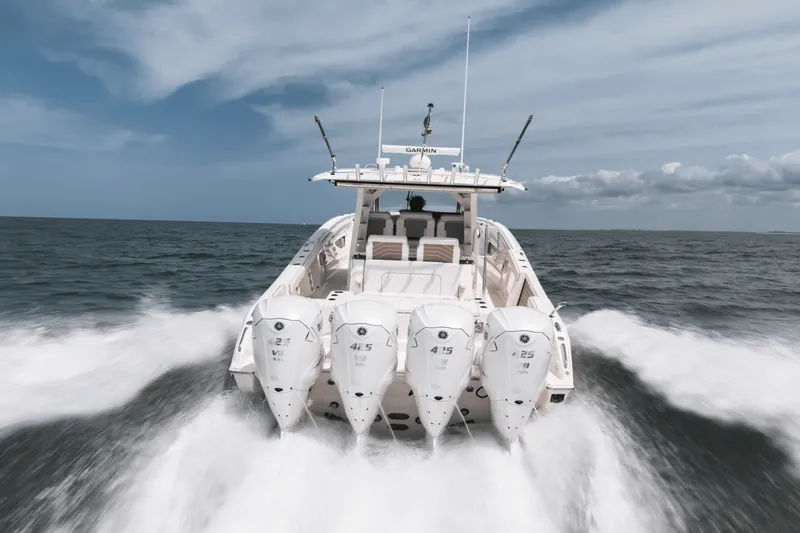 Slide: The Image of Pursuit 428 SPORT CONSOLE 2024 - 51