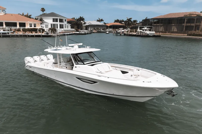 Slide: The Image of Pursuit 428 SPORT CONSOLE 2024 - 8