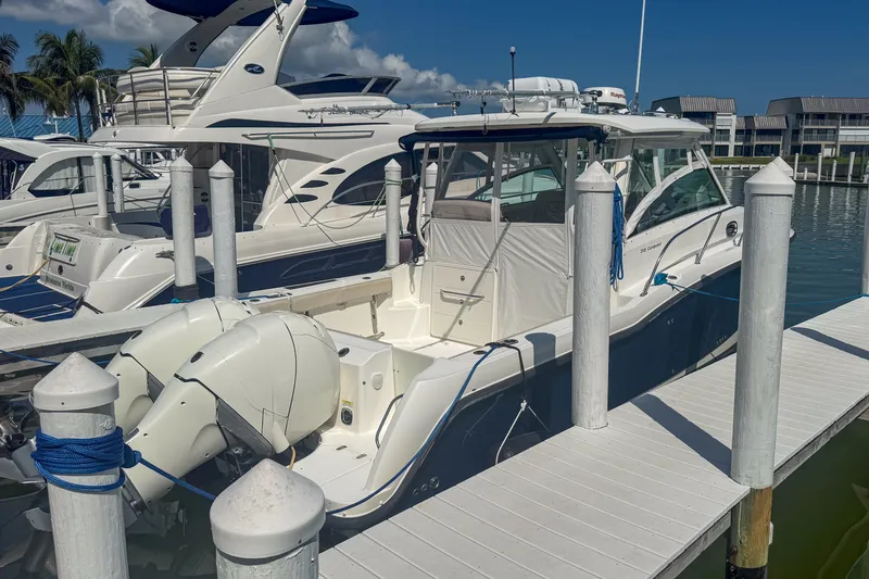 Slide: The Image of Boston Whaler 315 CONQUEST 2016 - 21