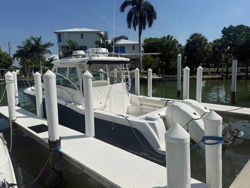 Slide: The Image of Boston Whaler 315 CONQUEST 2016 - 3