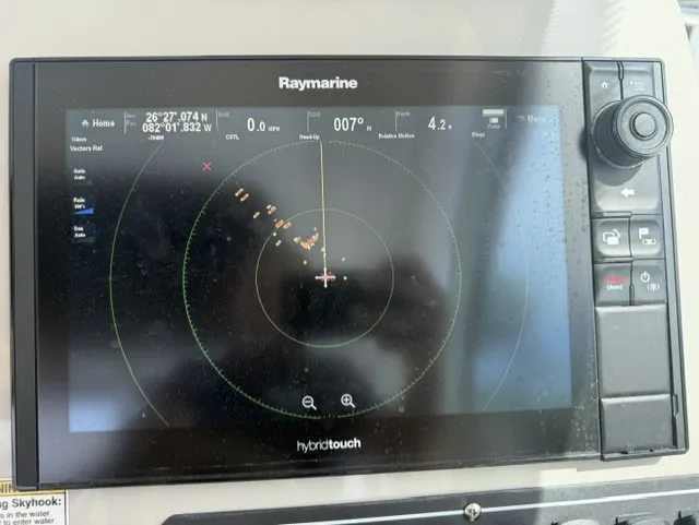 Slide: The Image of Boston Whaler 315 CONQUEST 2016 - 22