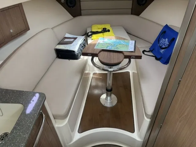 Slide: The Image of Boston Whaler 315 CONQUEST 2016 - 24