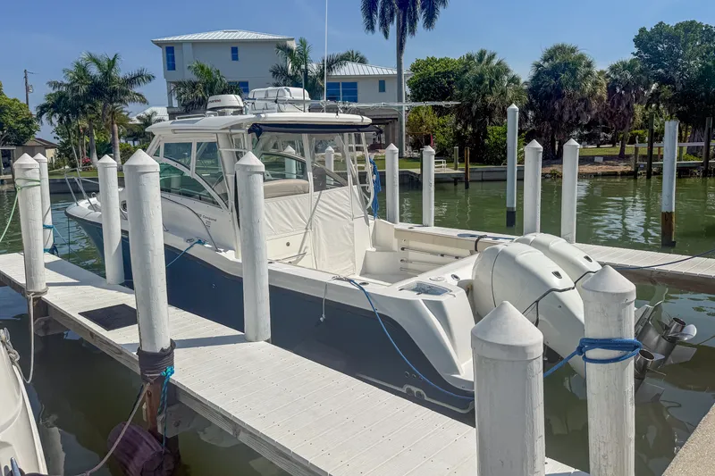 Slide: The Image of Boston Whaler 315 CONQUEST 2016 - 19