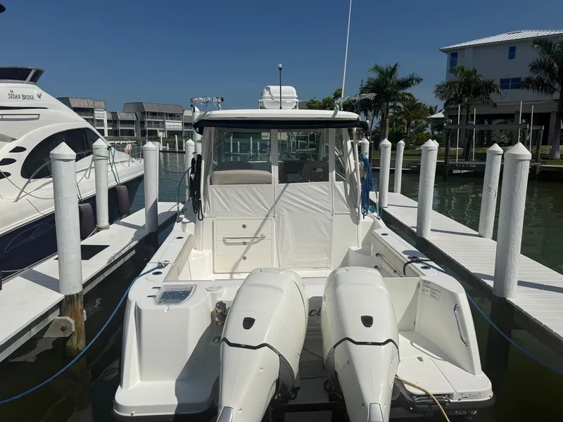 Slide: The Image of Boston Whaler 315 CONQUEST 2016 - 6