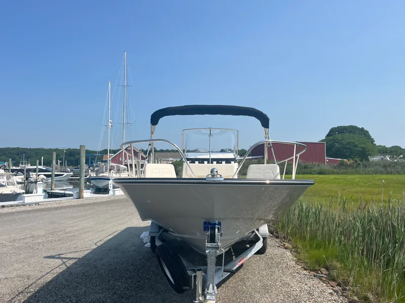 Slide: The Image of Boston Whaler 210 Montauk 2026 - 16