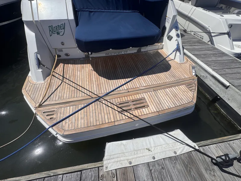 Slide: The Image of Sea Ray 320 SUNDANCER 2019 - 2