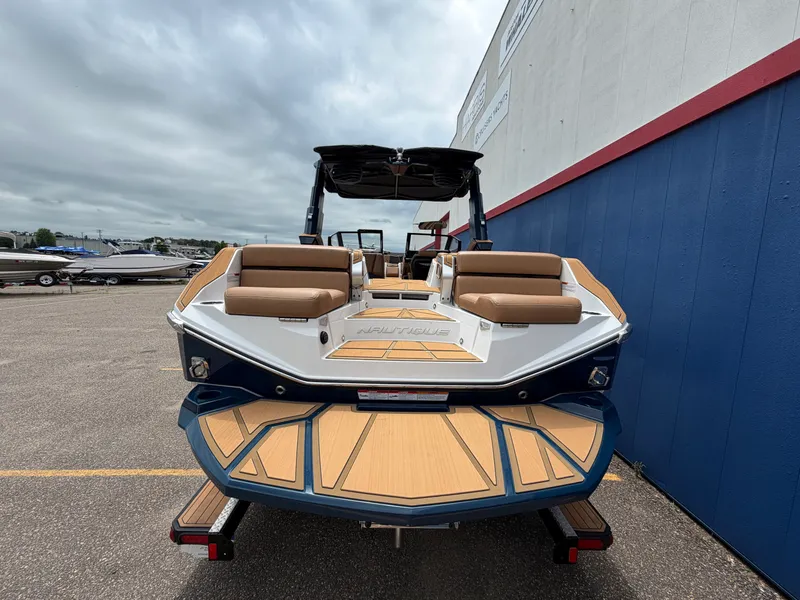 Slide: The Image of Nautique G25 Paragon 2026 - 7