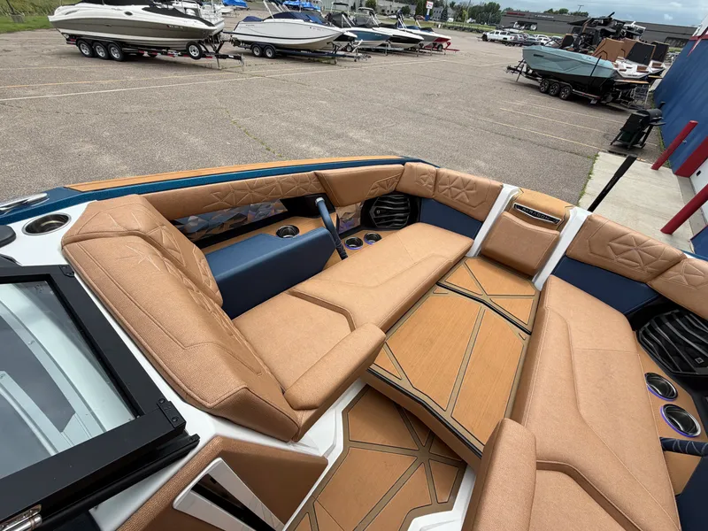 Slide: The Image of Nautique G25 Paragon 2026 - 47