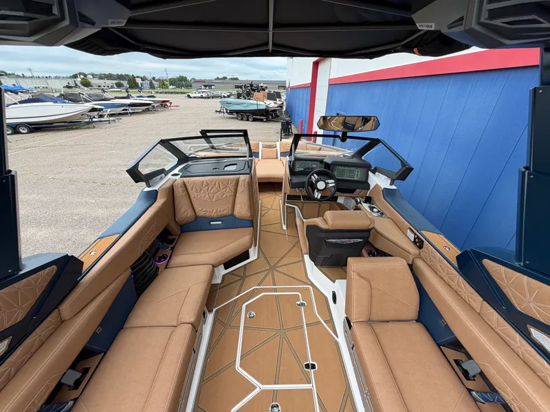 Slide: The Image of Nautique G25 Paragon 2026 - 25