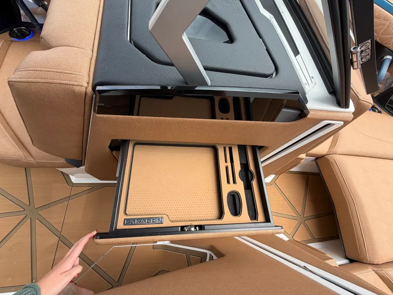 Slide: The Image of Nautique G25 Paragon 2026 - 44
