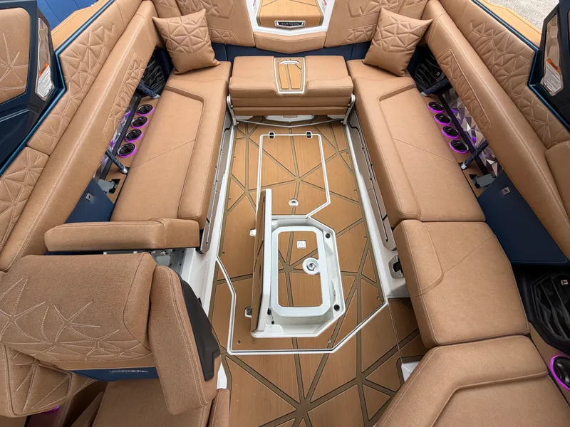 Slide: The Image of Nautique G25 Paragon 2026 - 53