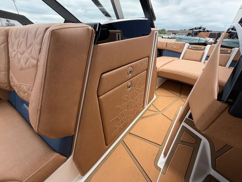 Slide: The Image of Nautique G25 Paragon 2026 - 43