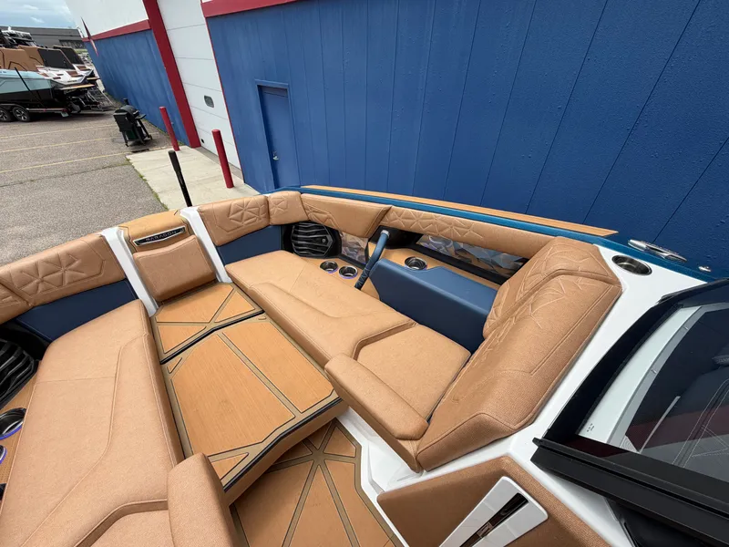 Slide: The Image of Nautique G25 Paragon 2026 - 48