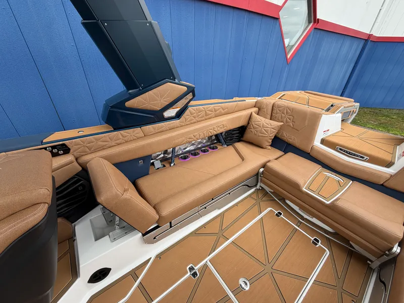 Slide: The Image of Nautique G25 Paragon 2026 - 21